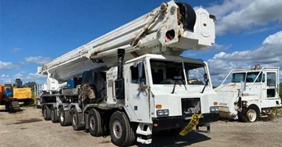 SalvageSale sells bucket trucks by auction SalvageSale sells bucket trucks by auction